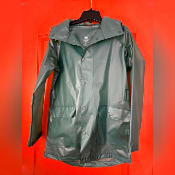 Helly Hansen Jackets & Blazers - Helly Hansen raincoat